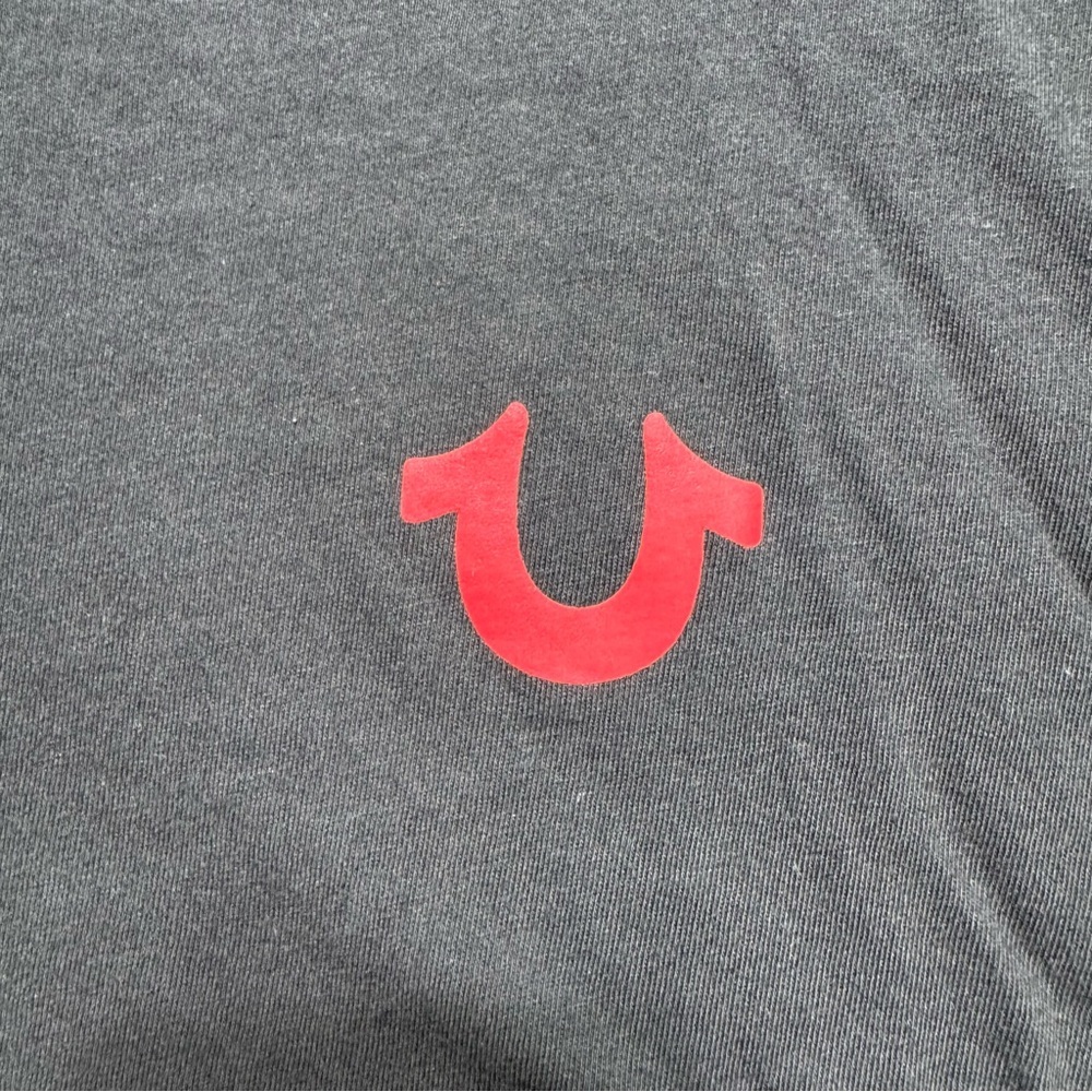 True Religion Men's Navy T-Shirt with Pink Logo - Picture 4 of 7